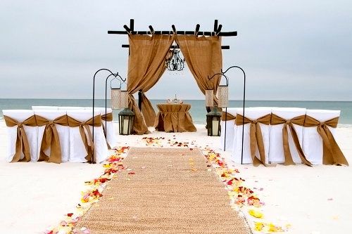 beach wedding ceremony decorations